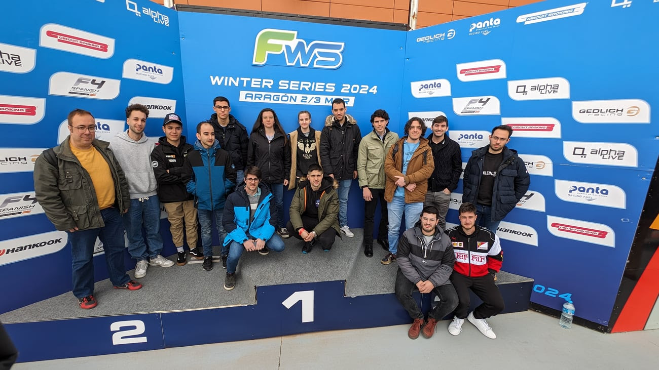 Alumnos de la Cuarta Edición del Máster en Ingeniería del Motorsport