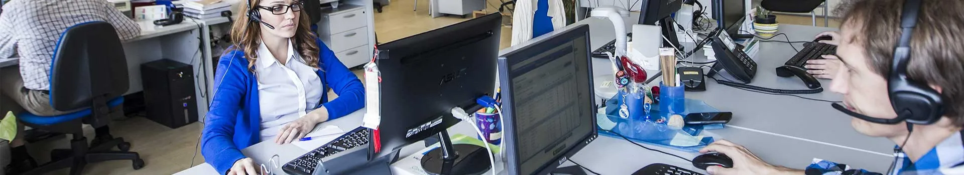 Estudia acompañado de nuestro equipo docente Estudia acompañado de nuestro equipo docente